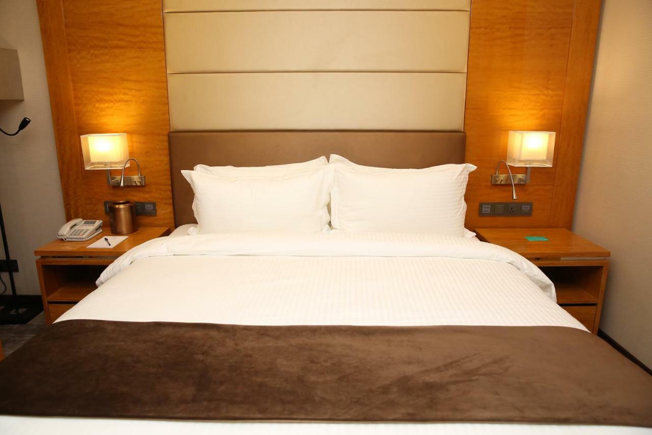 Gloria Hotel Аман Екстериор снимка